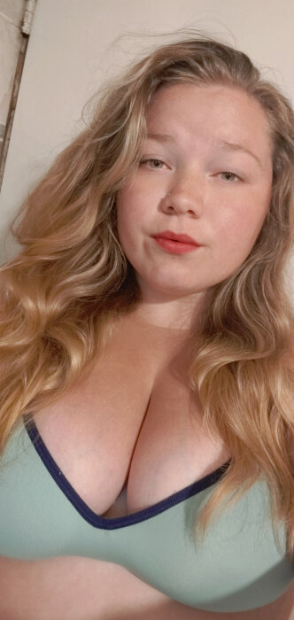 Arae (@a_rae), OnlyFans creator
