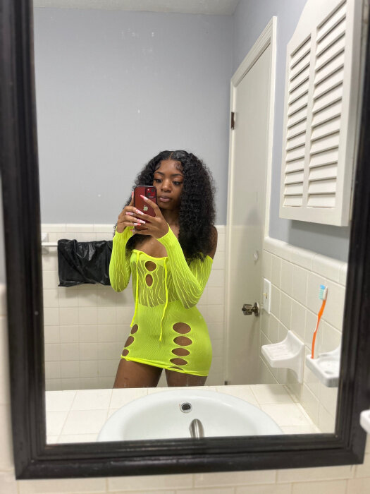 Aaliyahgisele (@aaliyahgisele), OnlyFans creator