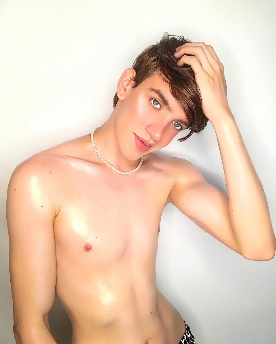 Aaronstephano (@aaronstephano), OnlyFans creator