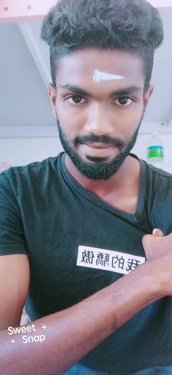 Aasvinxxx (@aasvinxxx), OnlyFans creator