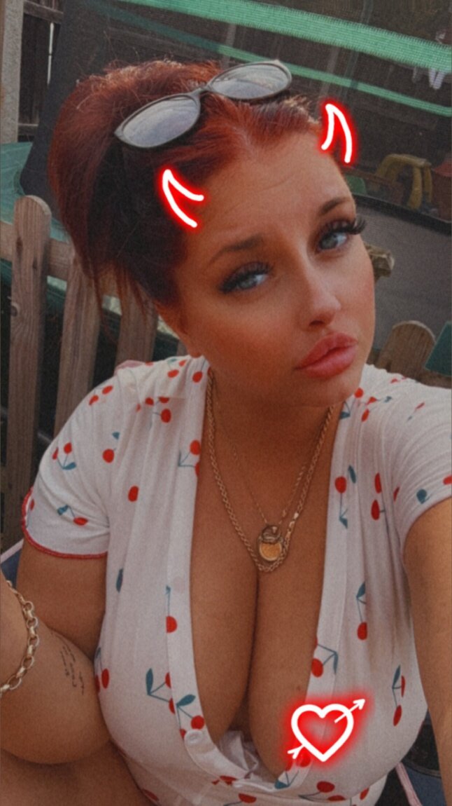 Abbyjade1994 (@abbyjade1994), OnlyFans creator