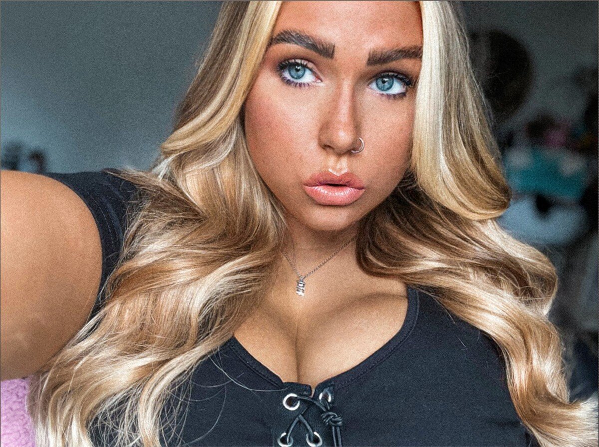 Abigailroseuk (@abigailroseuk), OnlyFans creator