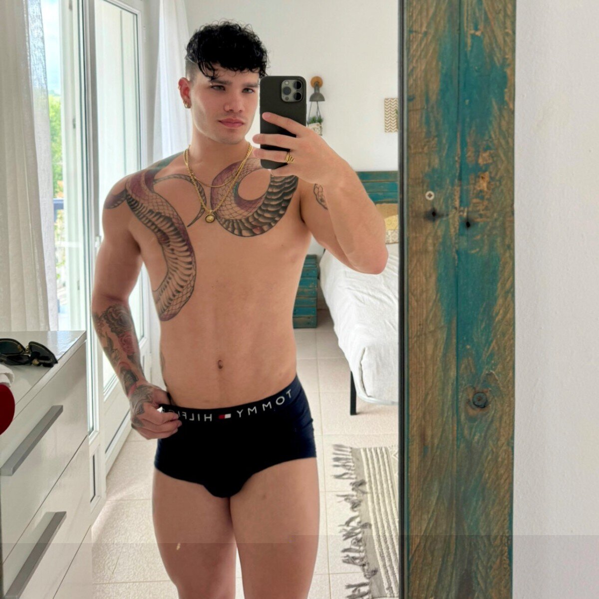 Abrahamjqr (@abrahamjqr), OnlyFans creator