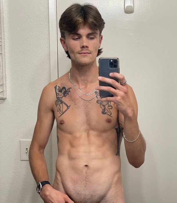 Aceheartbreak (@aceheartbreak), OnlyFans creator
