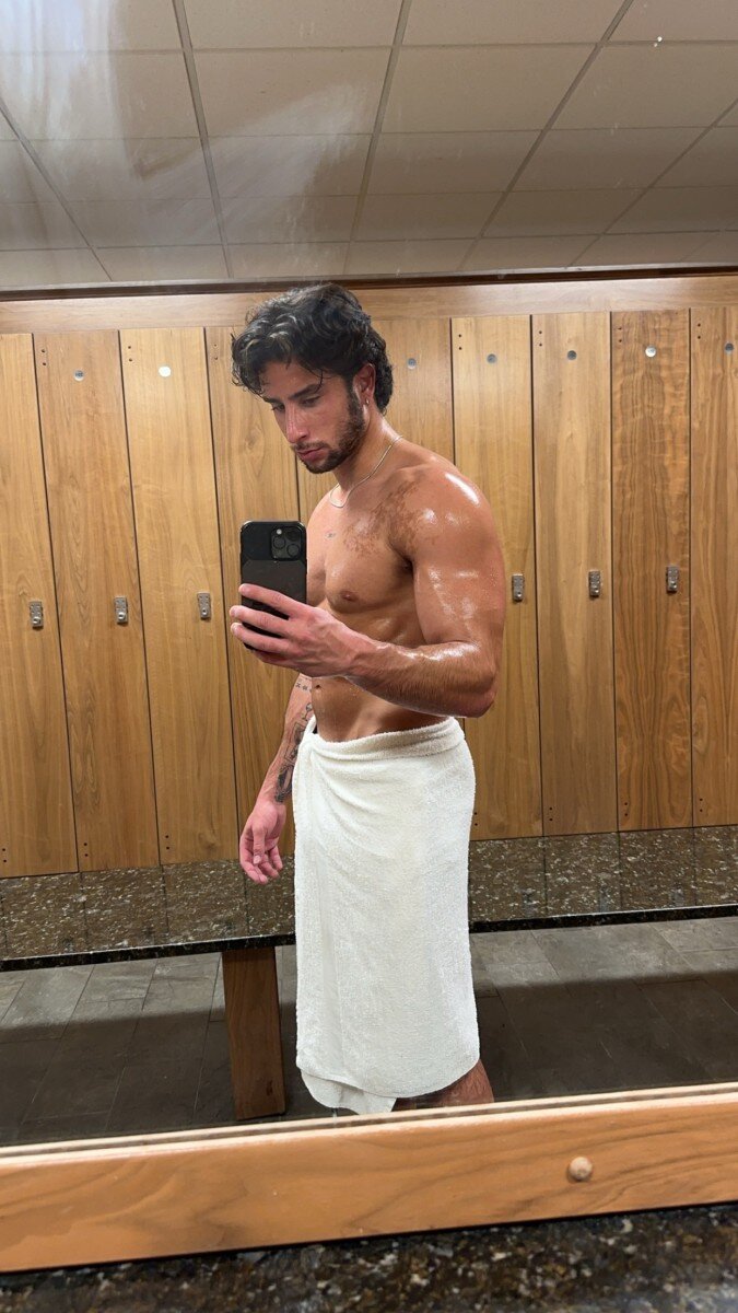 Acespadeofficial (@acespadeofficial), OnlyFans creator