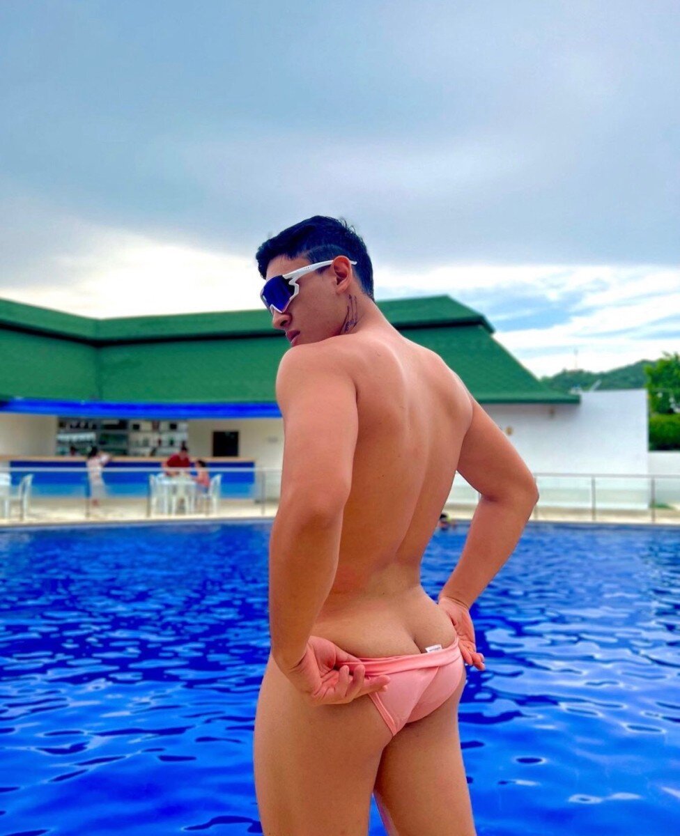 Acostz13 (@acostz13), OnlyFans creator