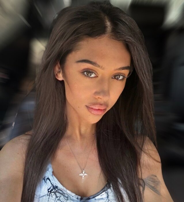 Adeline (@adeledesire), OnlyFans creator
