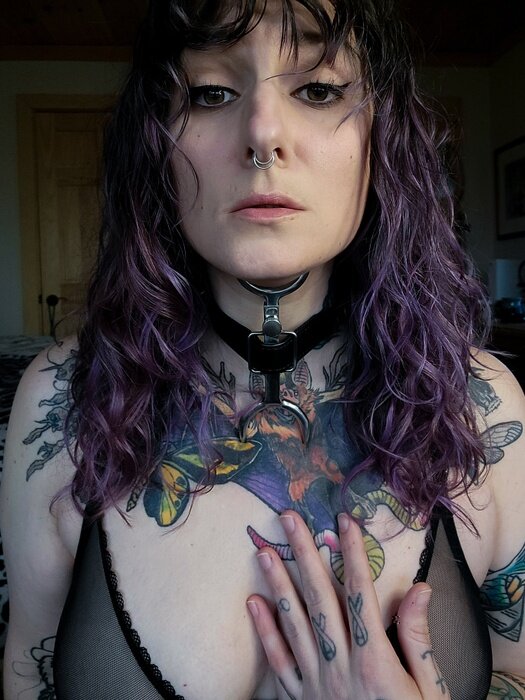 Adorabelleheathen (@adorabelleheathen), OnlyFans creator
