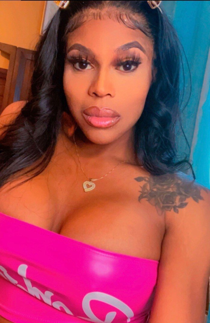 Adorableyuri (@adorableyuri), OnlyFans creator