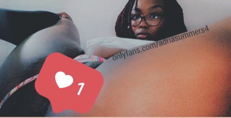 Adriasummers4 (@adriasummers4), OnlyFans creator