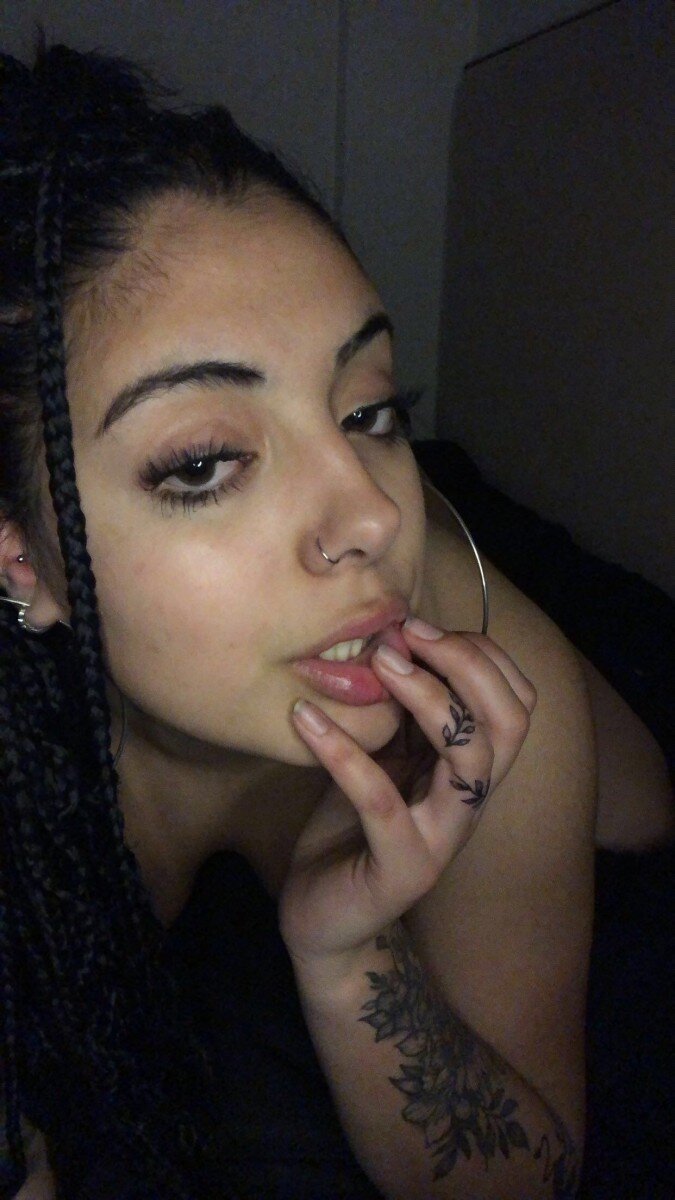 Africaabrunette (@africaabrunette), OnlyFans creator