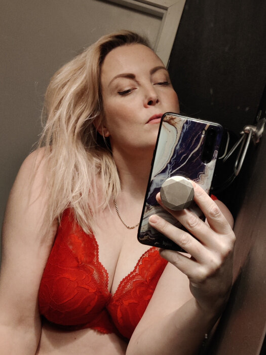 Agathaadore (@agatha_adore), OnlyFans creator