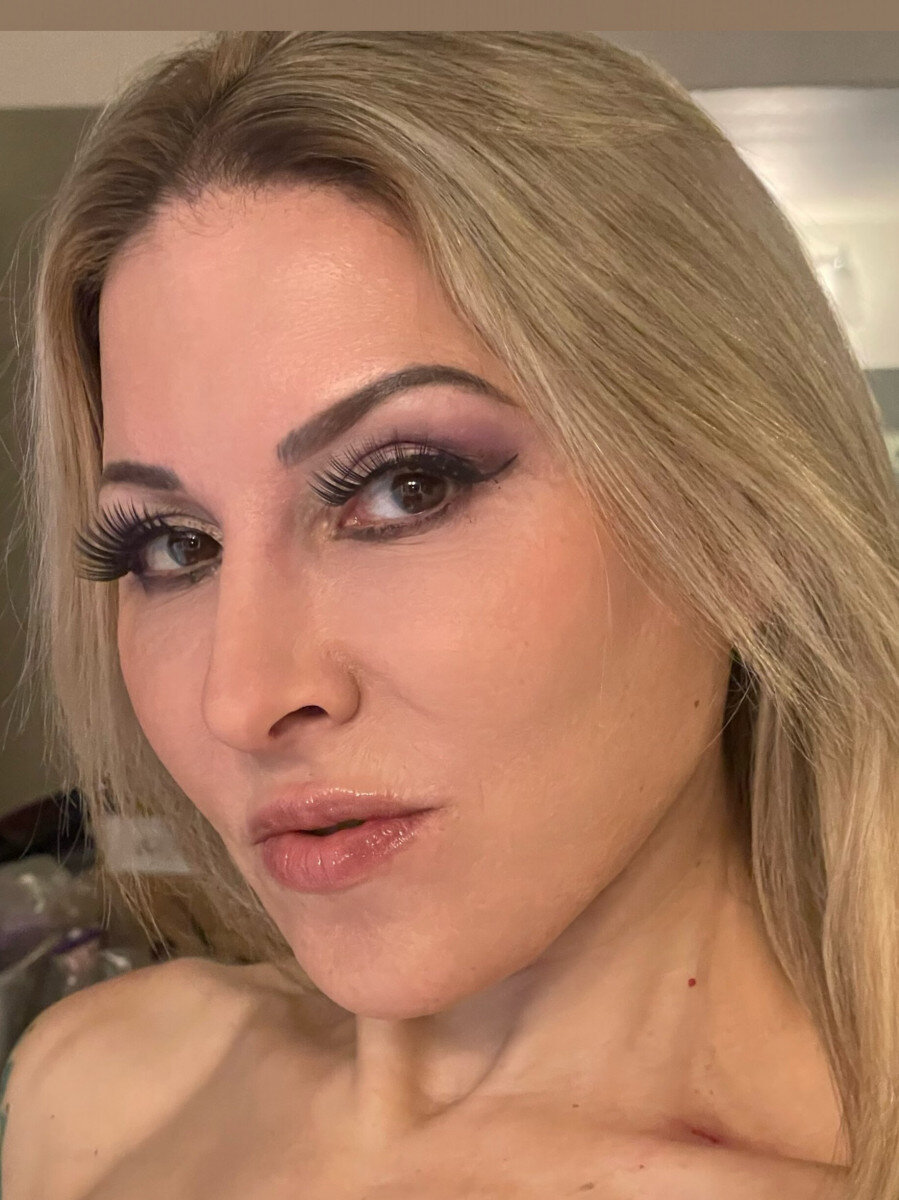 Agathadelicious (@agathadelicious), OnlyFans creator