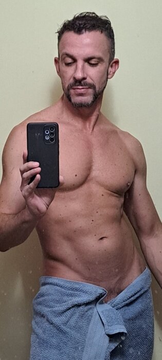 Aguscorvalan (@aguscorvalan), OnlyFans creator
