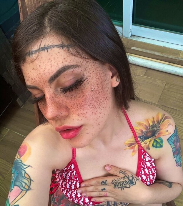 Aideehaller (@aideehaller), OnlyFans creator