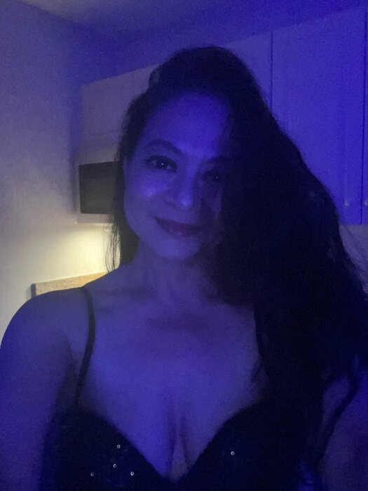 Aikoliezel (@aiko_liezel), OnlyFans creator