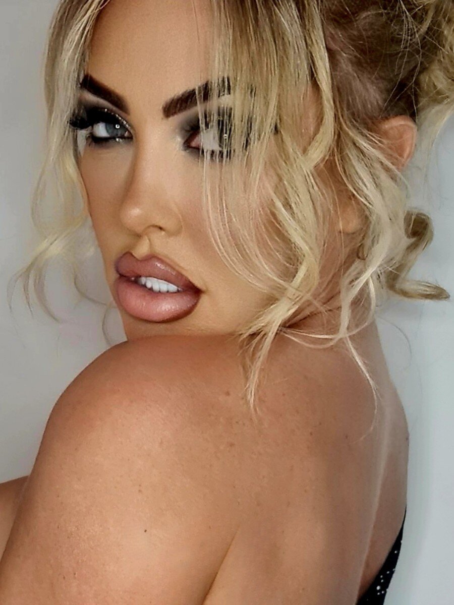 Aisleyne (@aisleyne), OnlyFans creator
