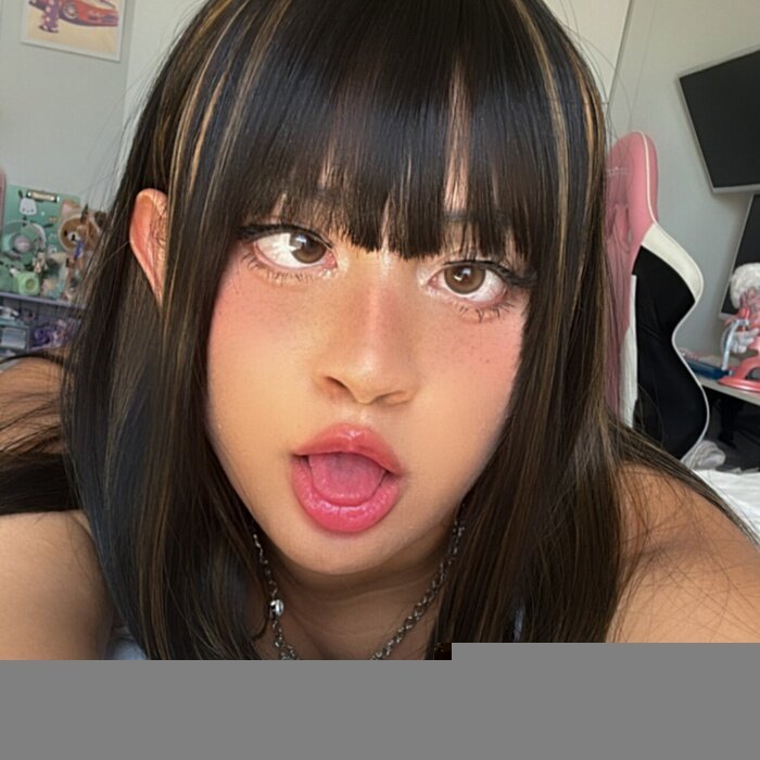 Miu (@akakumiu), OnlyFans creator