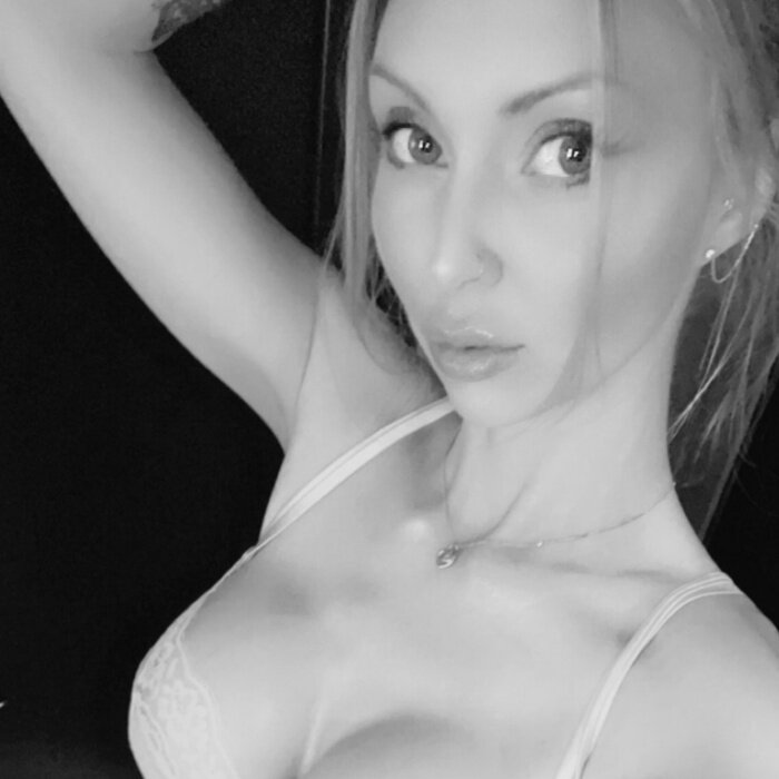 Akerblomclindase (@akerblomclindase), OnlyFans creator