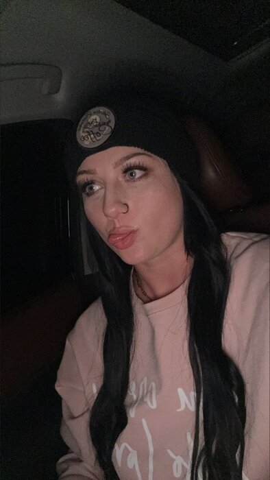 Akgizzlee (@akgizzlee), OnlyFans creator