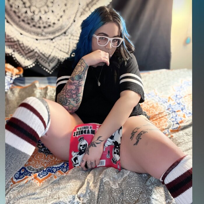 Akmeow (@akmeow), OnlyFans creator