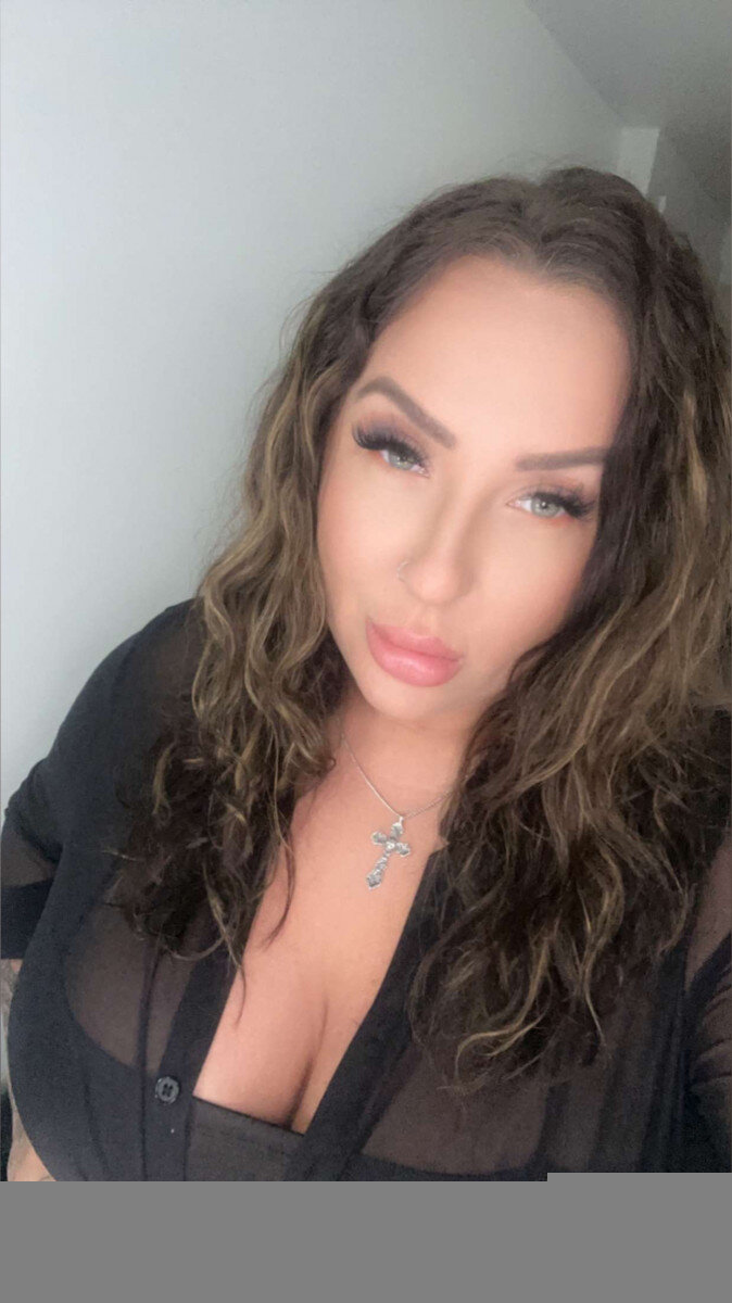 Alanadivine331 (@alanadivine331), OnlyFans creator