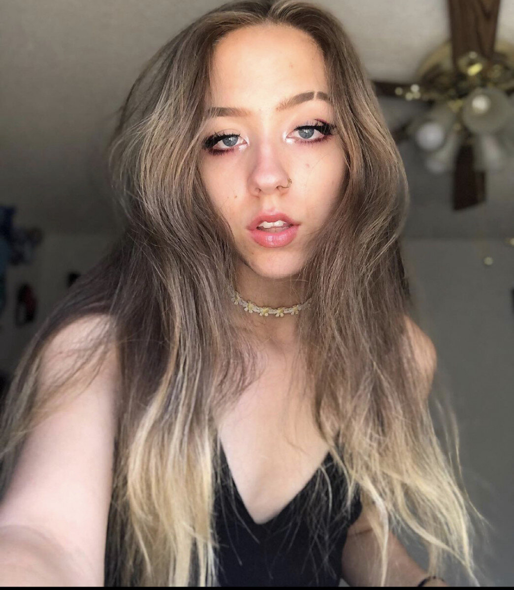 Alaskamoor (@alaska-moor), OnlyFans creator