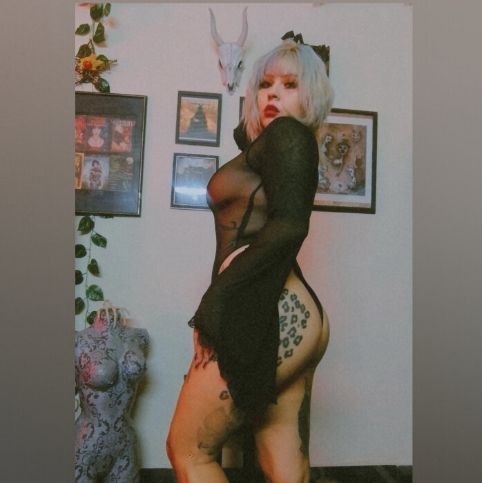 Alaskasaint98 (@alaska_saint98), OnlyFans creator