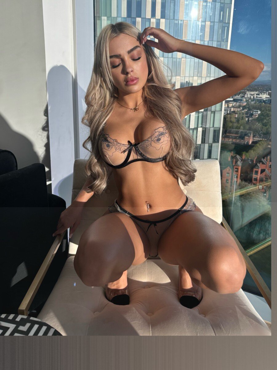 Alaska ♡ (@alaskaclarke), OnlyFans creator