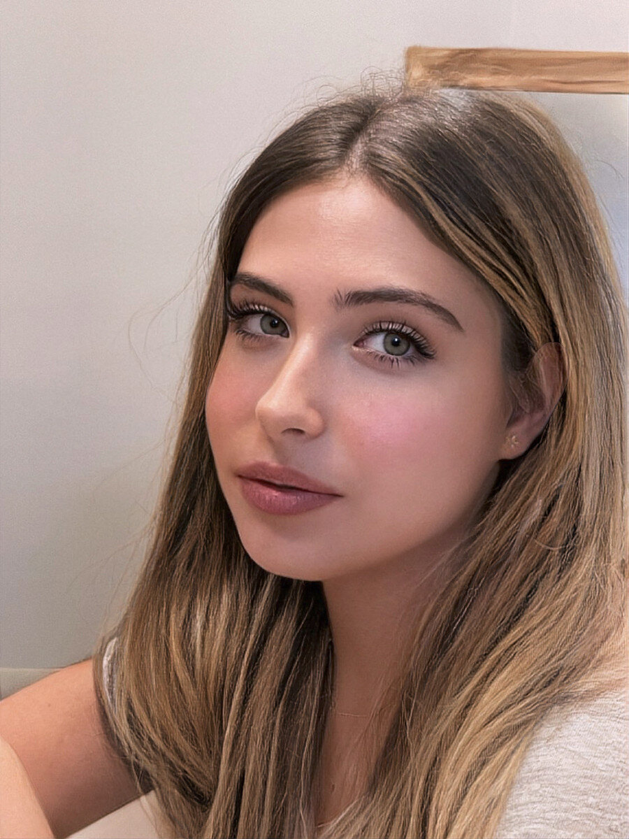 Alejandra (@alejandra00), OnlyFans creator