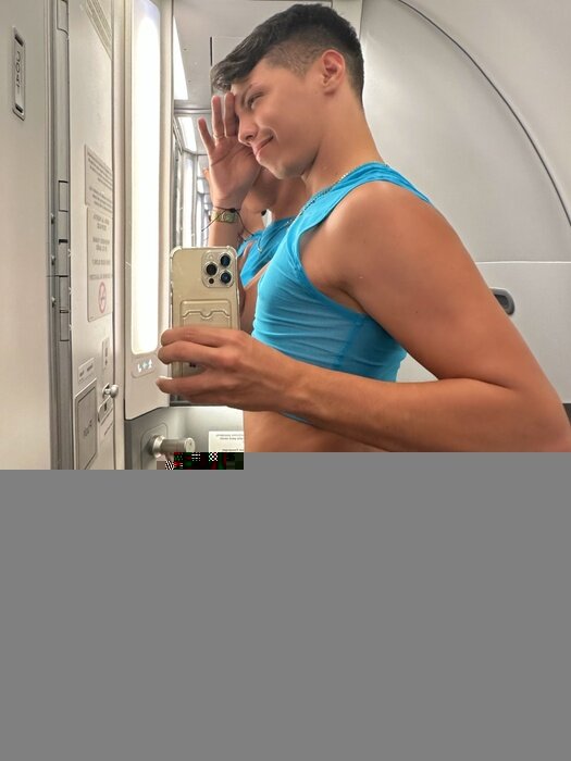 Alejoaortizb (@alejoaortizb), OnlyFans creator