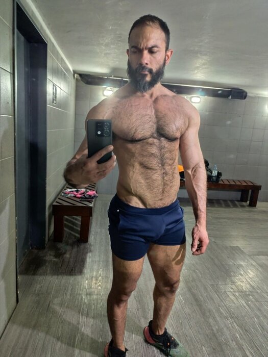 Alepadroncarlos (@alepadroncarlos), OnlyFans creator