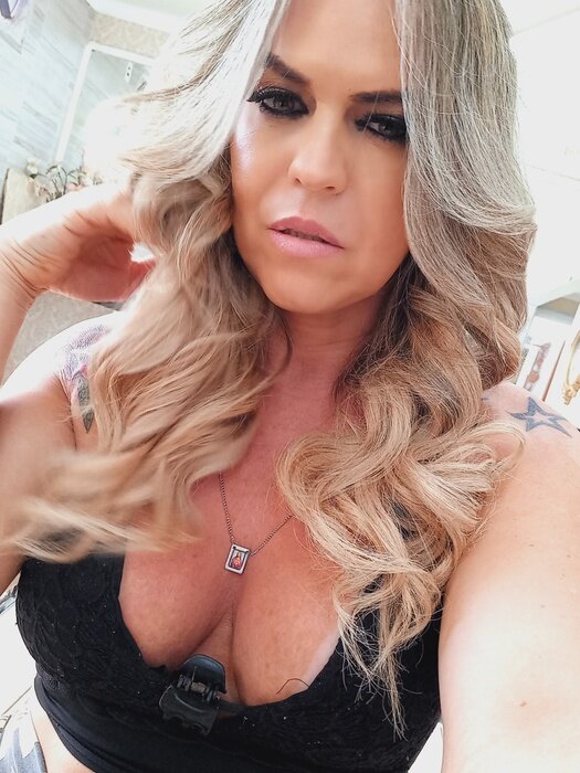 Alessandrabronzeada (@alessandra_bronzeada), OnlyFans creator