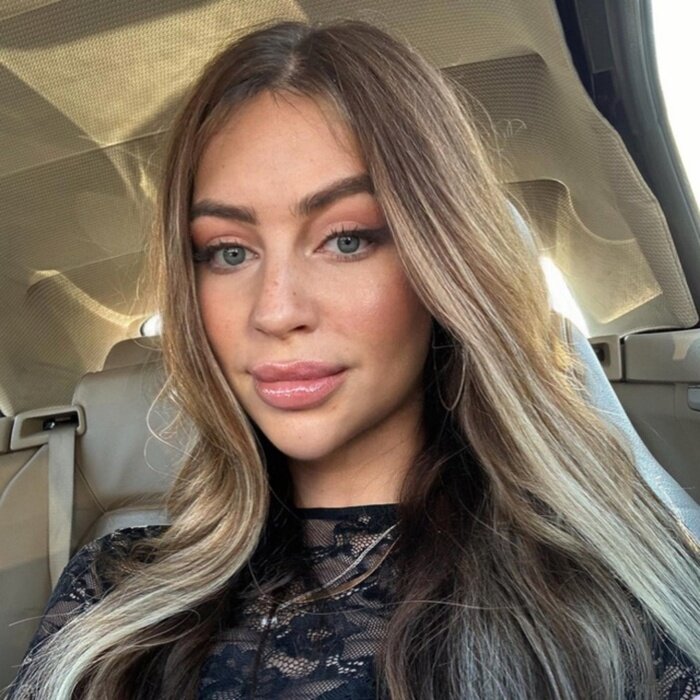 Alexabond (@alexa_bond), OnlyFans creator