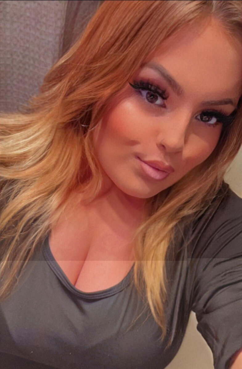 Alexakatexo (@alexakatexo), OnlyFans creator