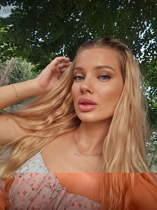 Alexandra (@alexandra_foxy), OnlyFans creator