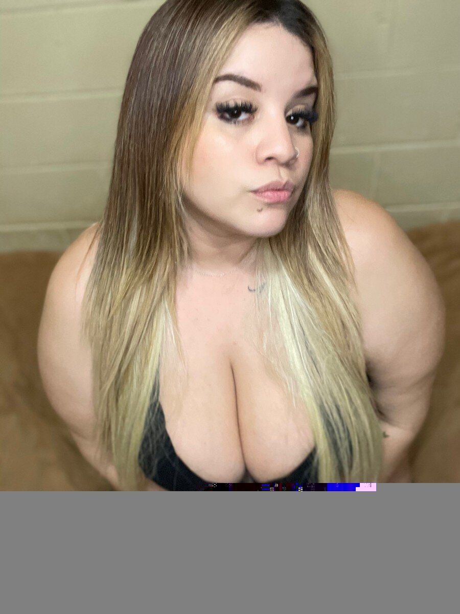 Alexandrabrnal (@alexandrabrnal), OnlyFans creator
