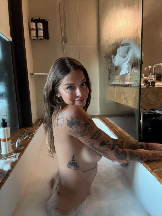 Alexbergvip (@alexbergvip), OnlyFans creator