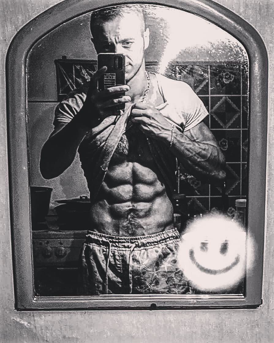 Alexfox2021 (@alexfox2021), OnlyFans creator