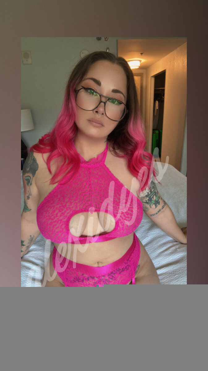 Alexidyes (@alexidyes), OnlyFans creator