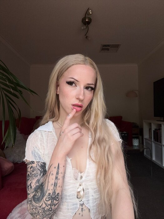 Alexisnyxx (@alexis.nyxx), OnlyFans creator