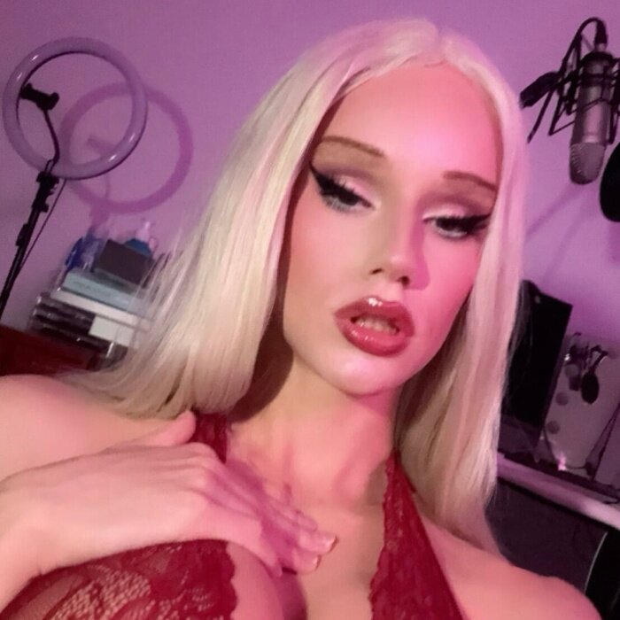 Alexisauclair (@alexis_auclair), OnlyFans creator