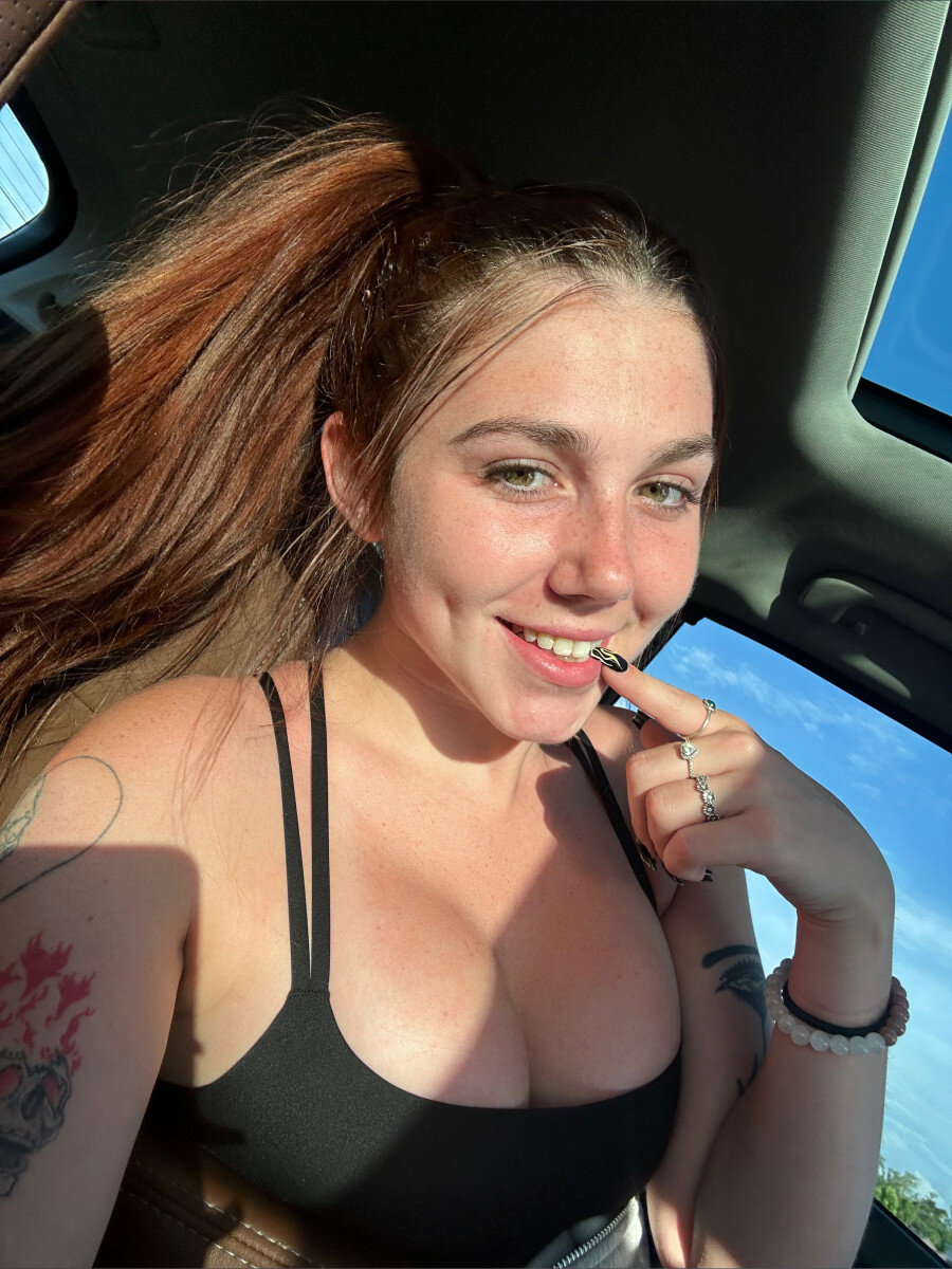 Alexisaevans (@alexisaevans), OnlyFans creator