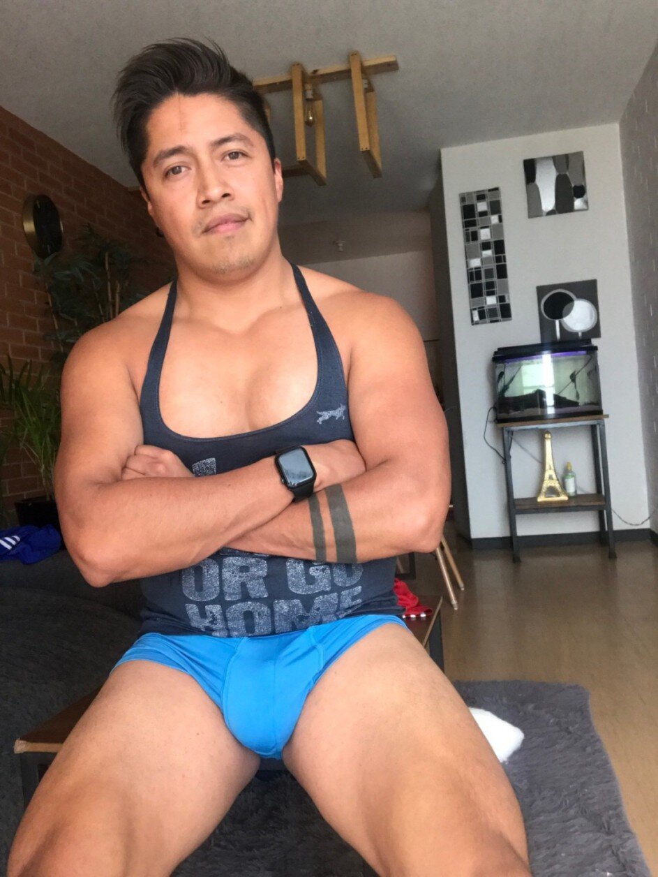 Alexisglez69 (@alexisglez69), OnlyFans creator