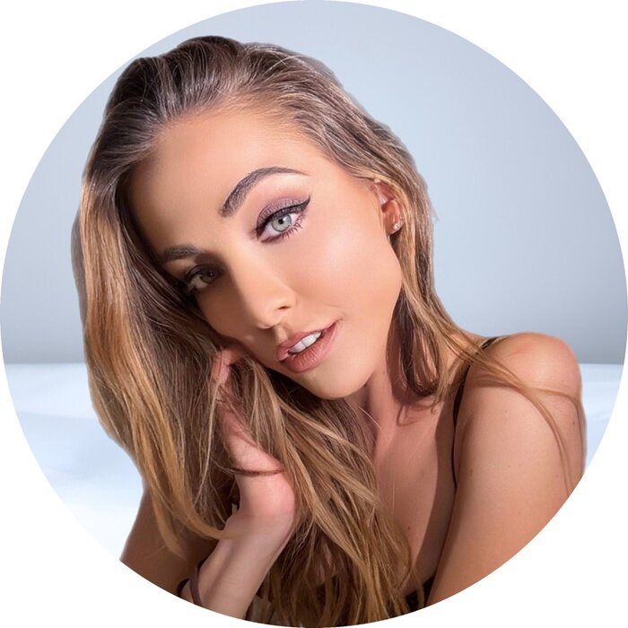 Alexisjamesx (@alexisjamesx), OnlyFans creator