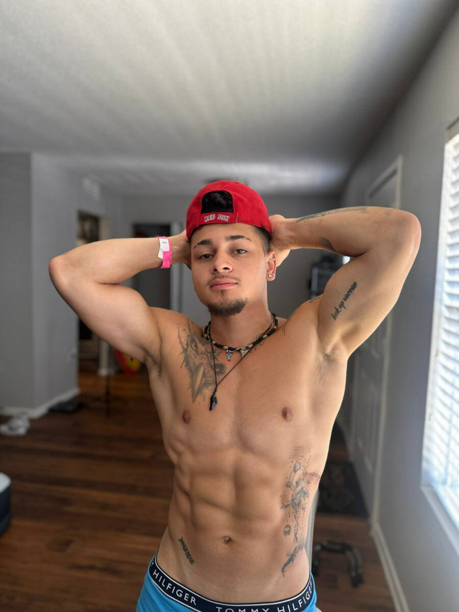 Aleycmc (@aleycmc), OnlyFans creator
