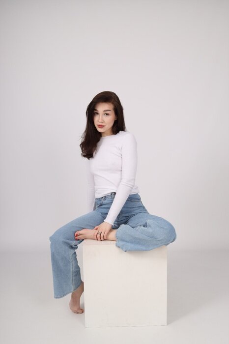 Alice (@alicecharm), OnlyFans creator