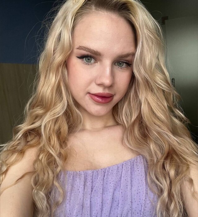Alicesparkle (@alicesparkle), OnlyFans creator