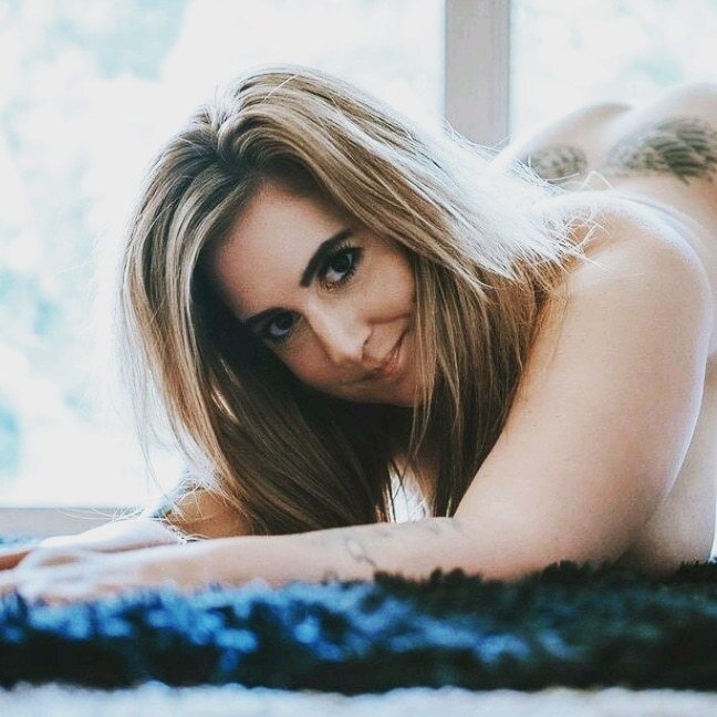 Alienbrie (@alienbrie), OnlyFans creator