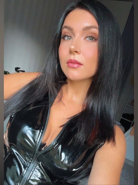 Aliisaonly (@aliisaonly), OnlyFans creator